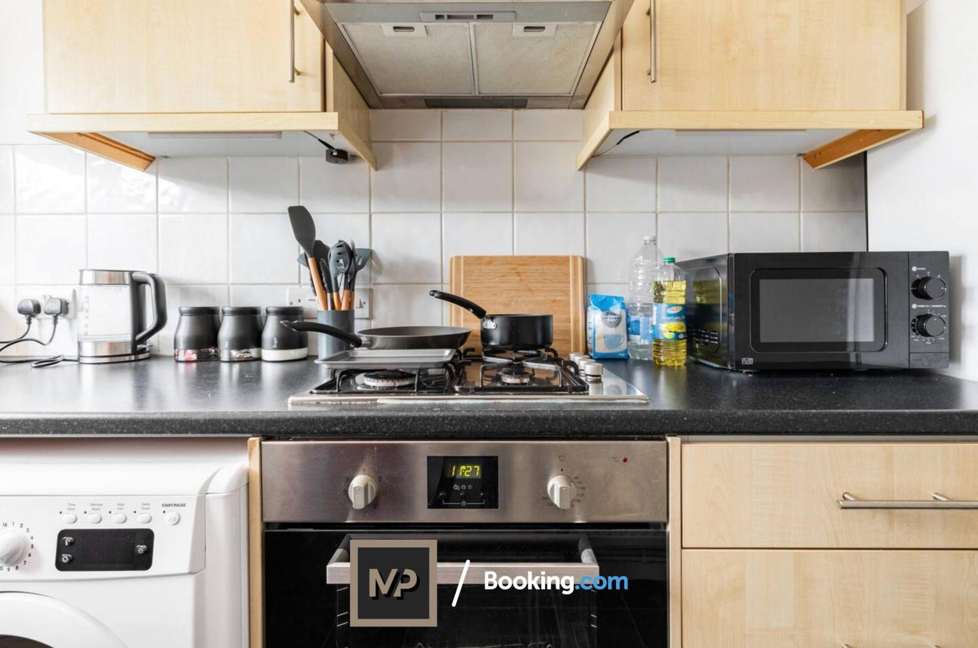 Appartamento Parking - Lastmindeals - Business Leisure - 1Bed Epsom Esterno foto